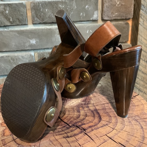 Stuart Weitzman Stiletto - Picture 6 of 10